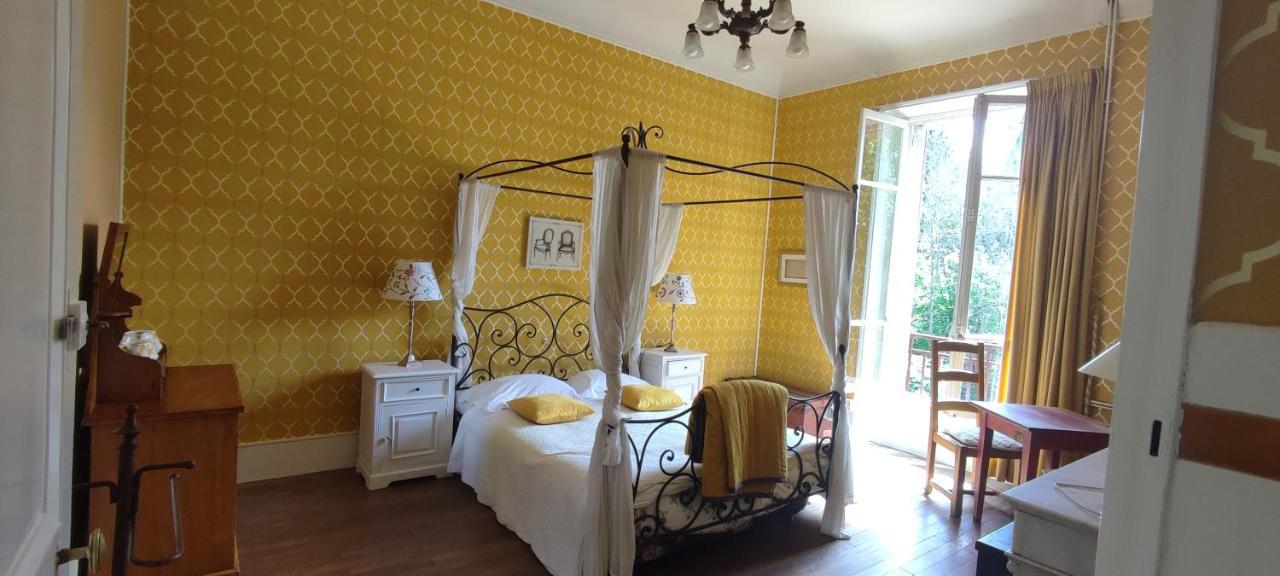 Chambres D'Hotes-Chateau Constant Bessines-sur-Gartempe Exteriör bild